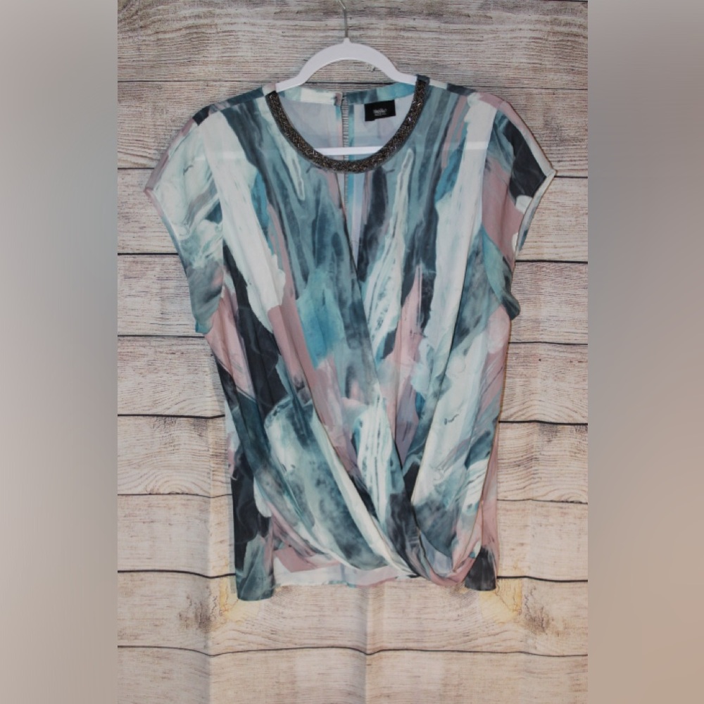 Mossimo sleeveless top